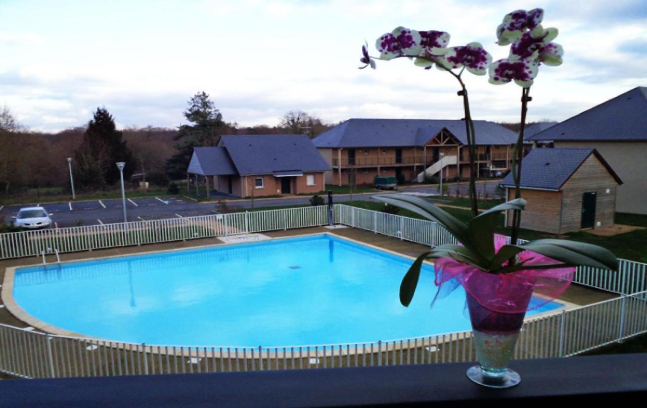 Charmant 2 Pieces Proche D Honfleur, Piscine En Saison, Parking Gratuit, Wifi Équemauville Exteriör bild
